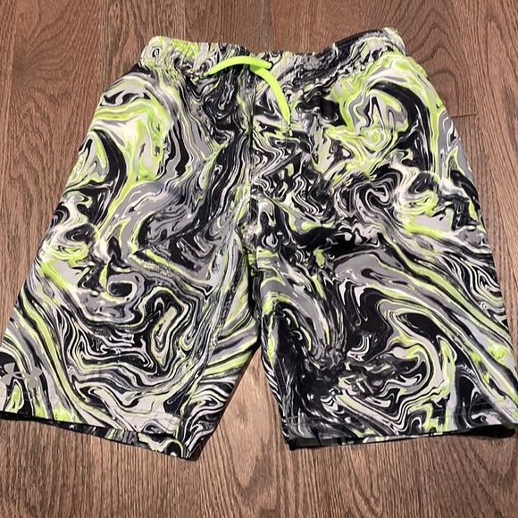 Never worn! Sz 10-12 UA  youth L swim trunks - Picture 1 of 4